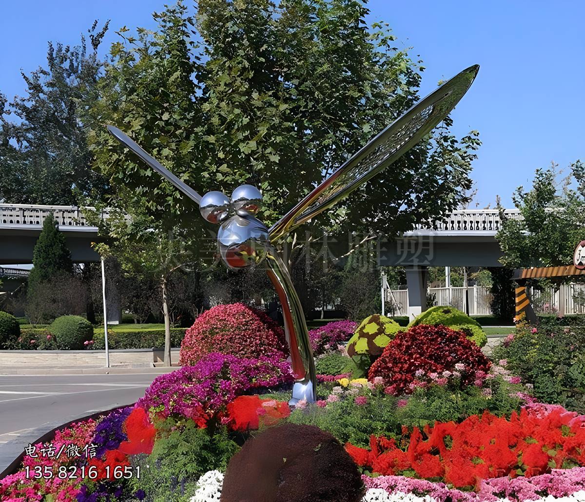 鏡面不銹鋼蜻蜓雕塑