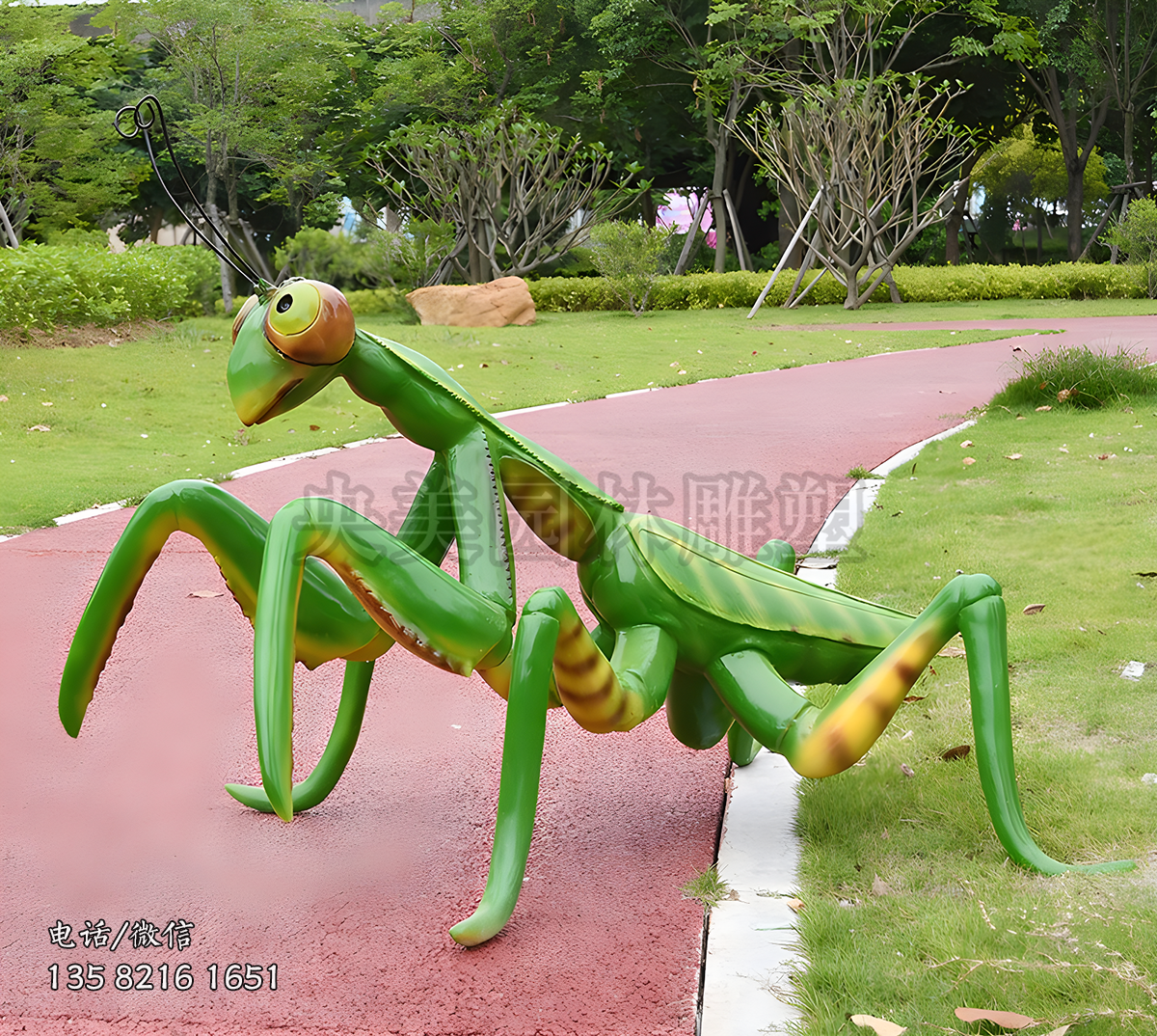 玻璃鋼仿真螳螂雕塑