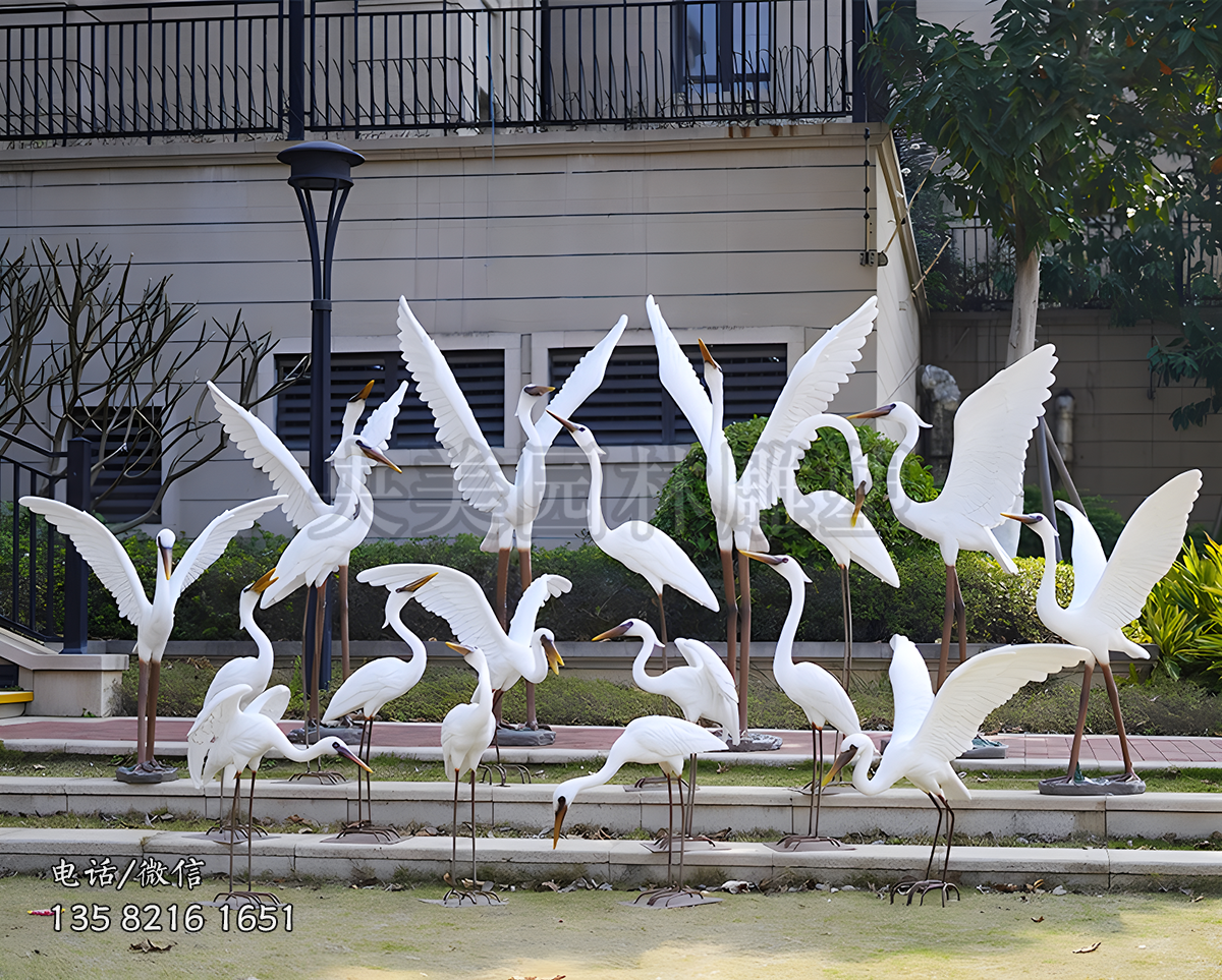 各種造型樣式的白鷺雕塑