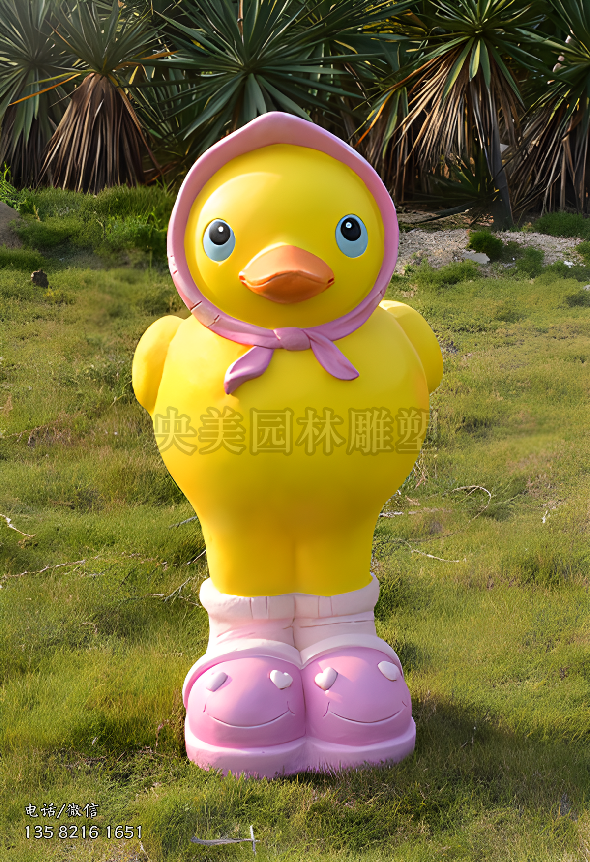 小黃鴨卡通公仔雕塑