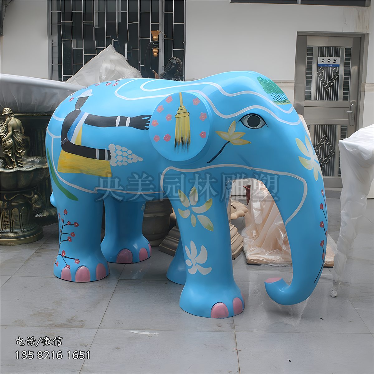 大型景觀玻璃鋼彩繪大象雕塑
