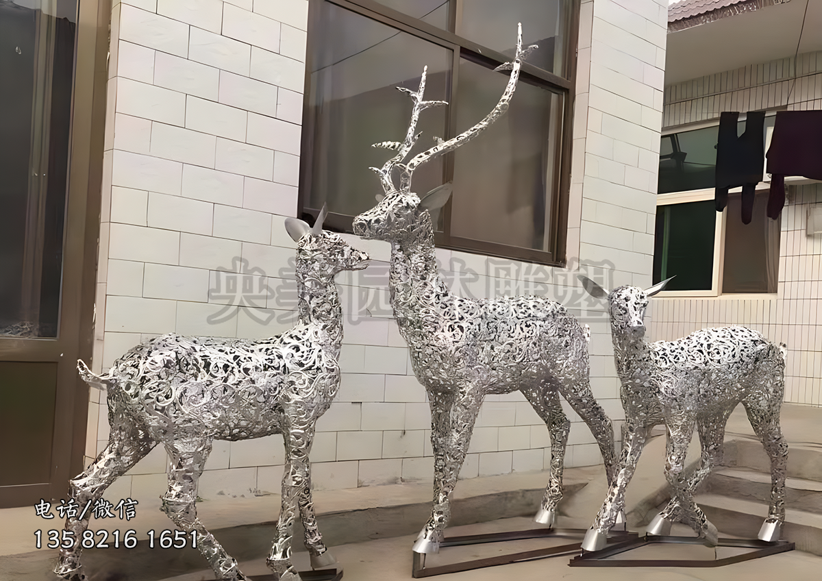 鏤空梅花鹿不銹鋼雕塑