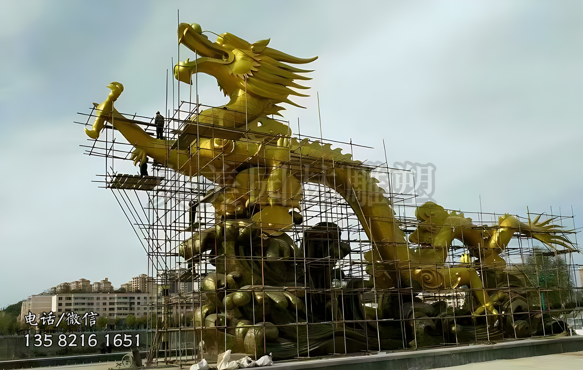 出水飛天龍銅雕