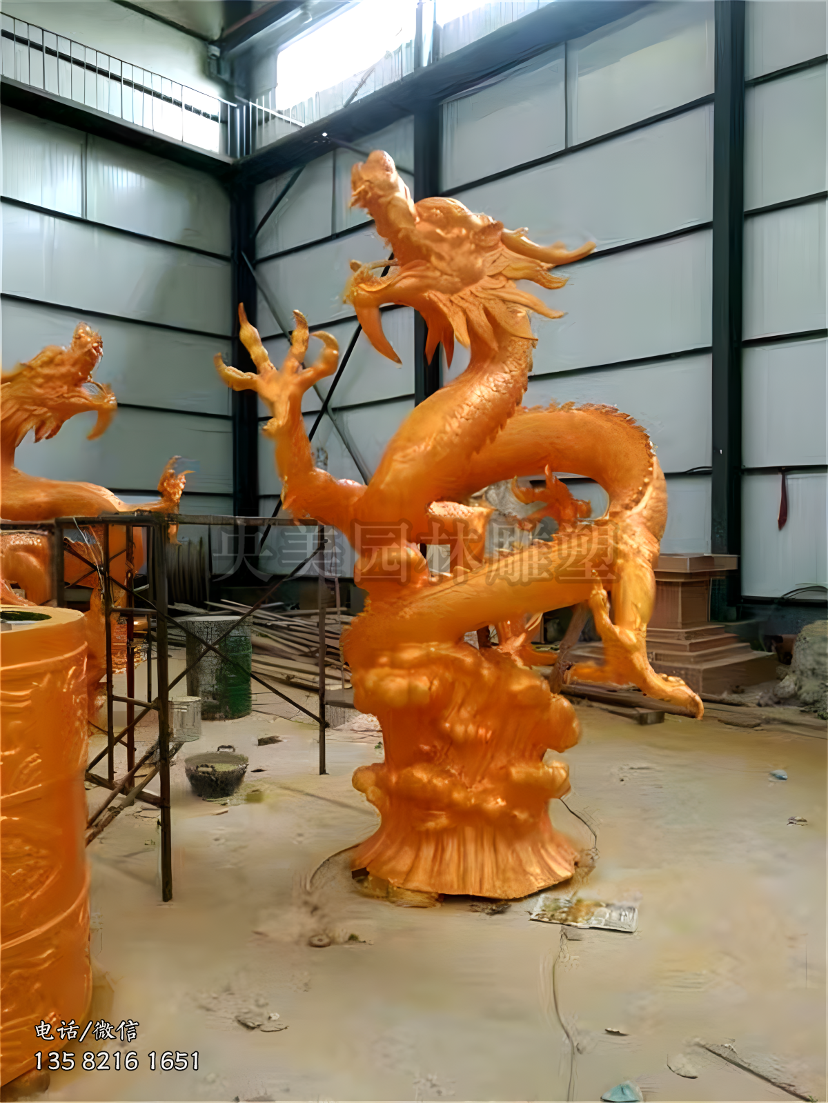 御水而起的神龍玻璃鋼雕塑擺件