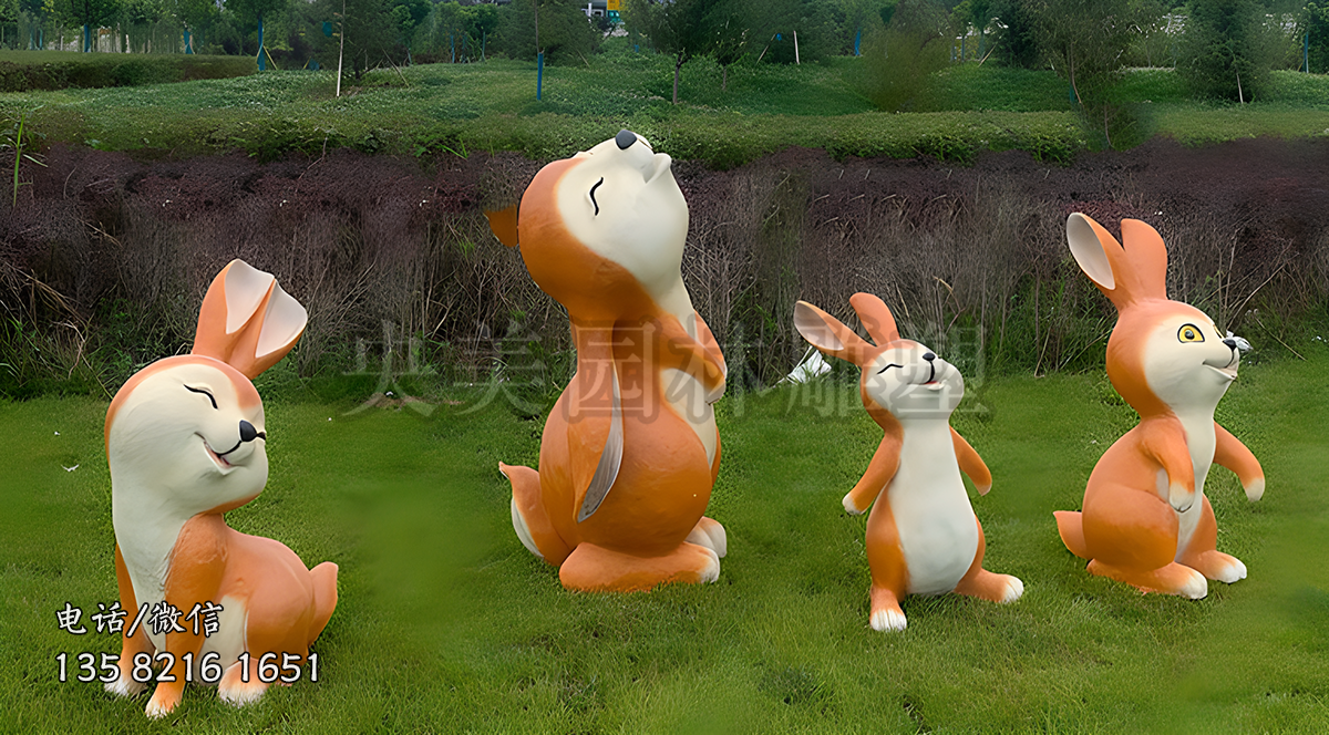 造型各異的卡通兔子玻璃鋼雕塑