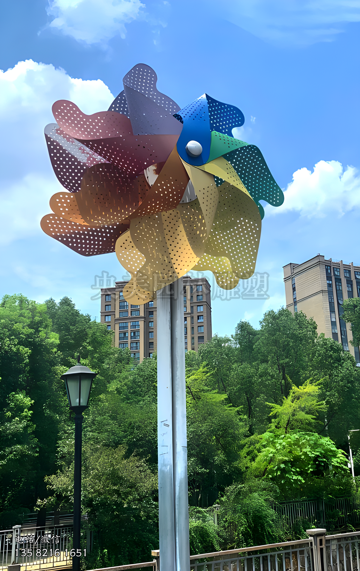 創(chuàng)意不銹鋼鏤空紙風(fēng)車(chē)雕塑擺件