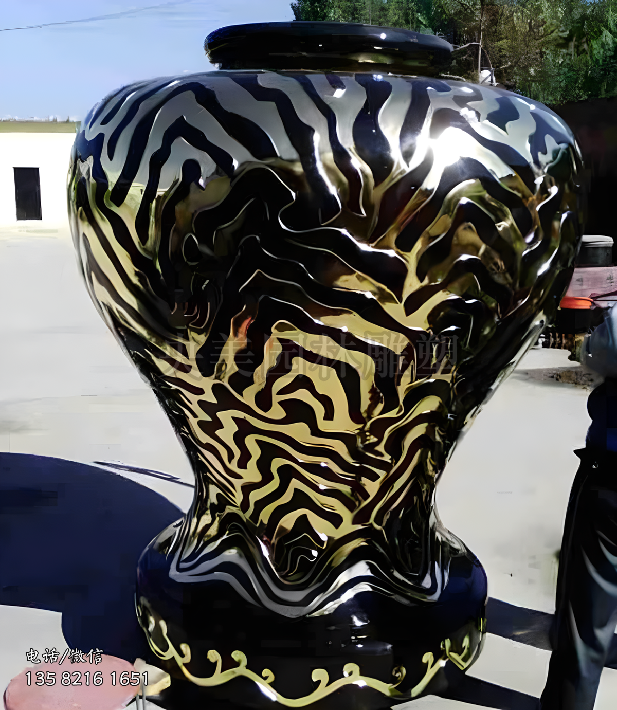 不銹鋼噴鍍仿真花瓶雕塑