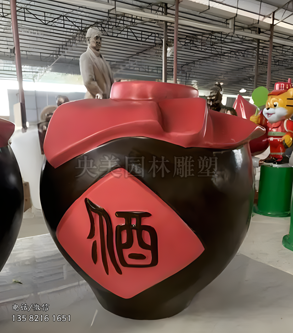 玻璃鋼酒壇雕塑擺件