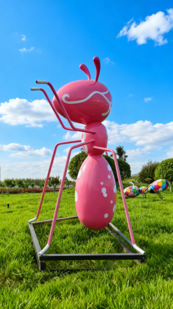 玻璃鋼螞蟻雕塑 (8)