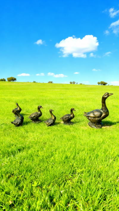 玻璃鋼仿銅鴨子雕塑擺件