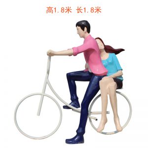騎自行車(chē)情侶玻璃鋼