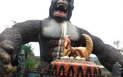 游樂園猩猩雕塑